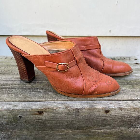 Vintage 70s 80s cognac heeled mules - Picture 2 of 7